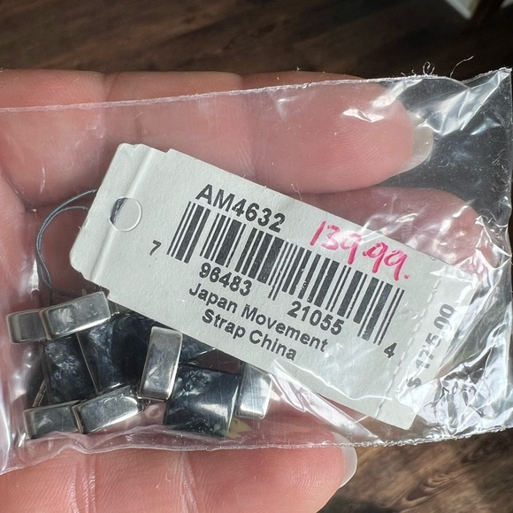 Fossil Watch - Silver and Black - Picture 3 of 3